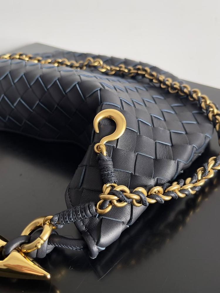 Sardine Chain
