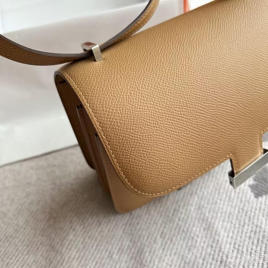 Constance 18CM Epsom 0M Chai Silver
