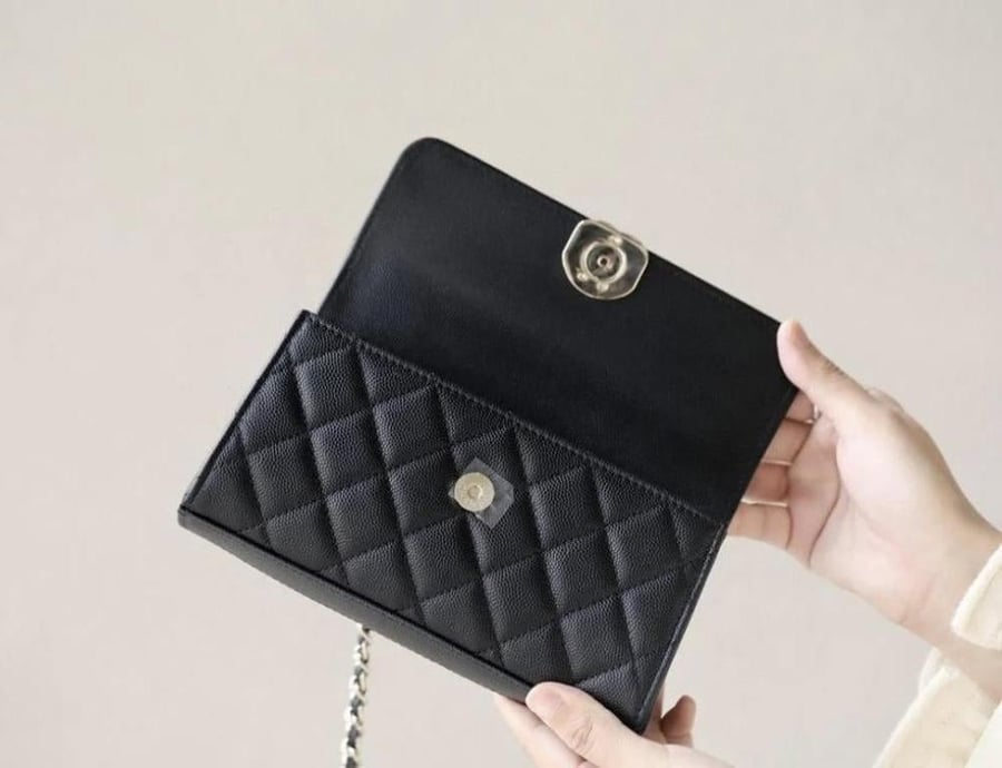 Caviar Quilted Chain Top Handle Phone Holder With Chain Black