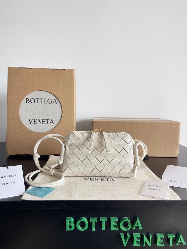 Intrecciato Concert Pouch