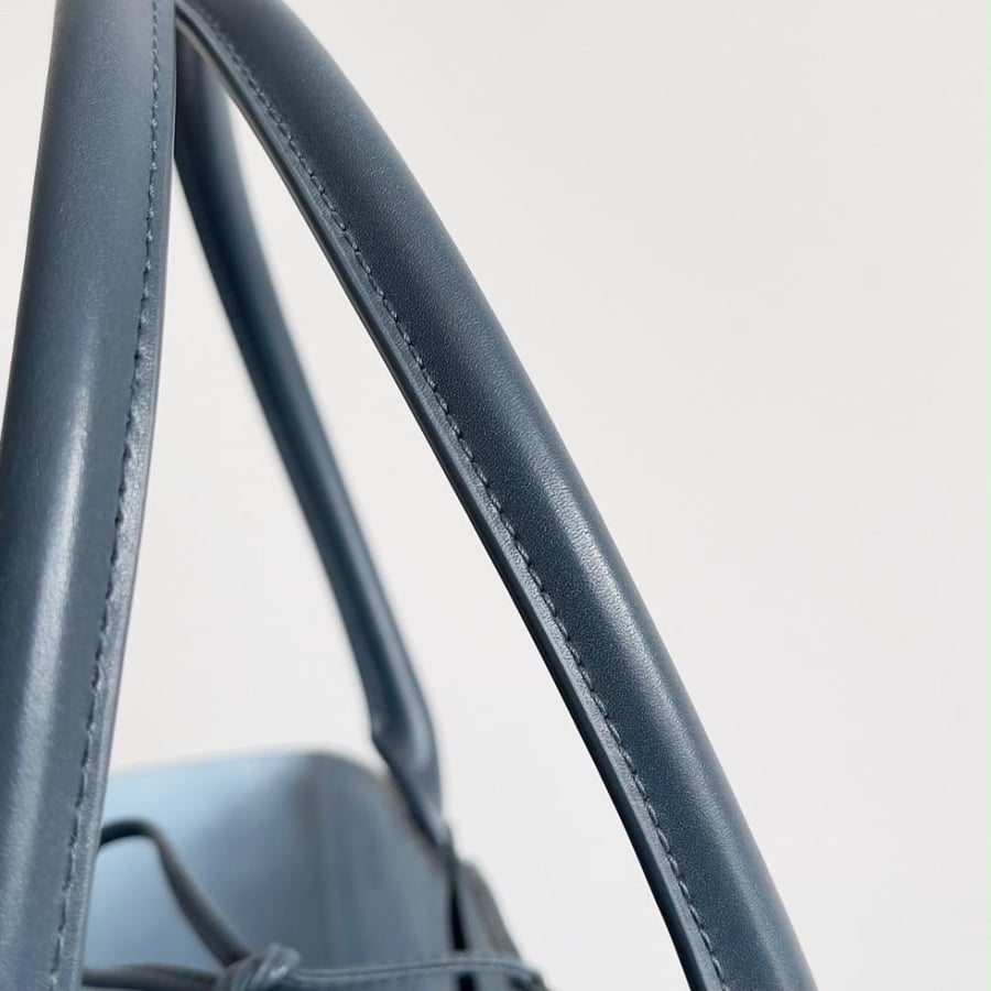 Medium Arco Tote