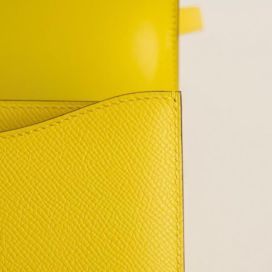 Constance 18CM Epsom 9O Jaune de Naples PHW