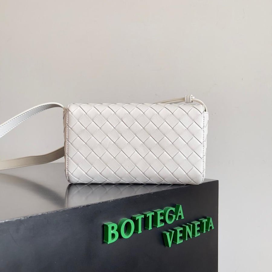 Andiamo Crossbody Bag