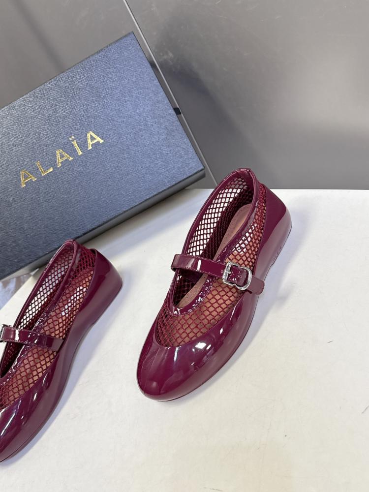 ALAIA Fishnet Closed-Toe Sandals Ballet Flats