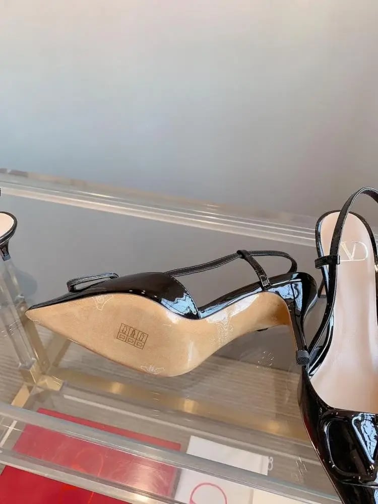 VLOGO SIGNATURE CALFSKIN SLINGBACK PUMP 80MM / 3.15 IN