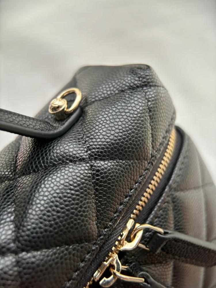 CHANEL Vanity