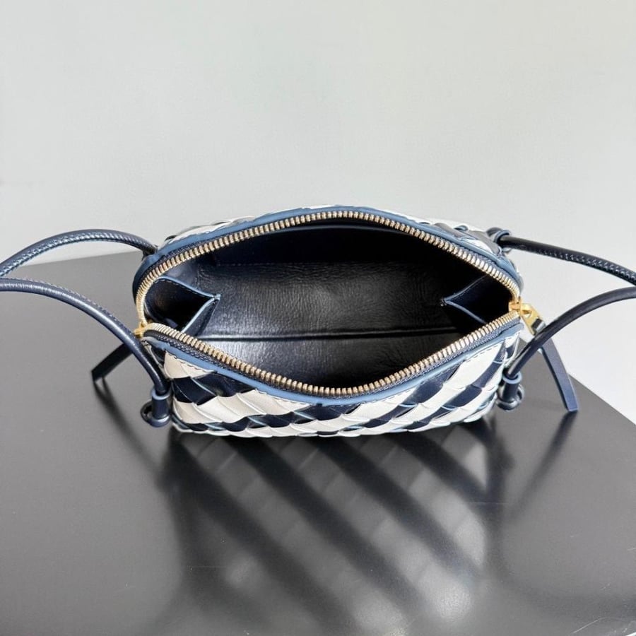 Intrecciato Concert Pouch