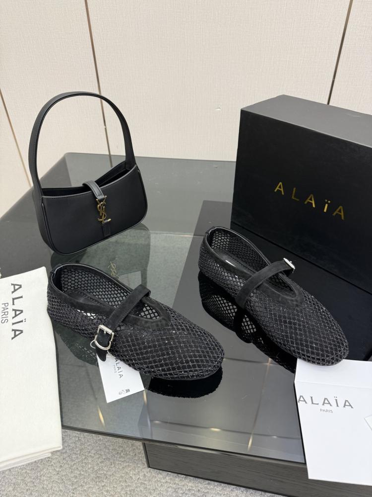 ALAÏA Flat