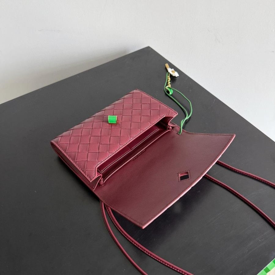 Andiamo Pouch on Strap