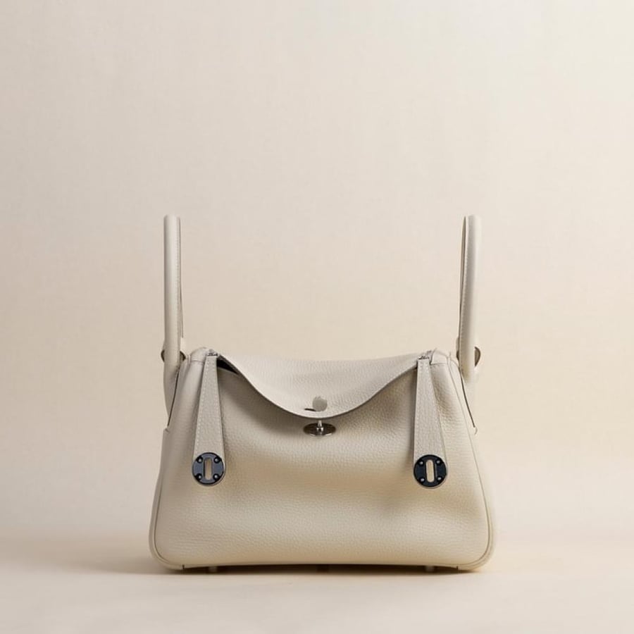Lindy 26cm Clemence leather CK10 chalk PHW