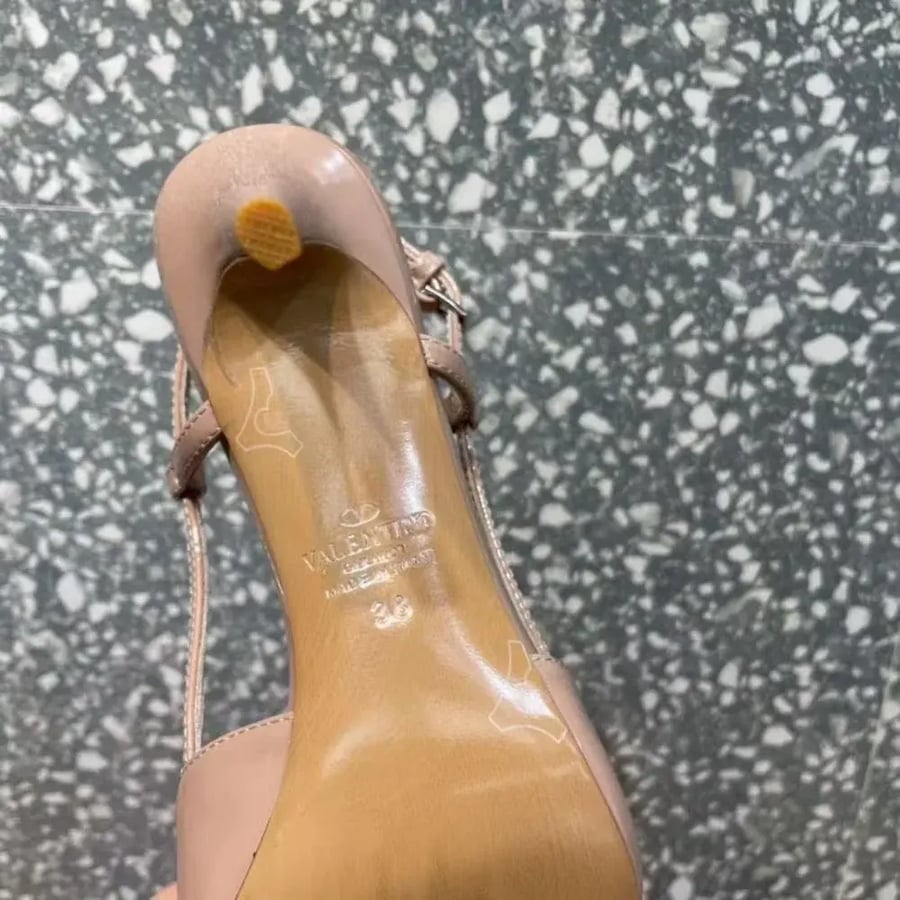 VLOGO SIGNATURE CALFSKIN SLINGBACK PUMP 80MM / 3.15 IN