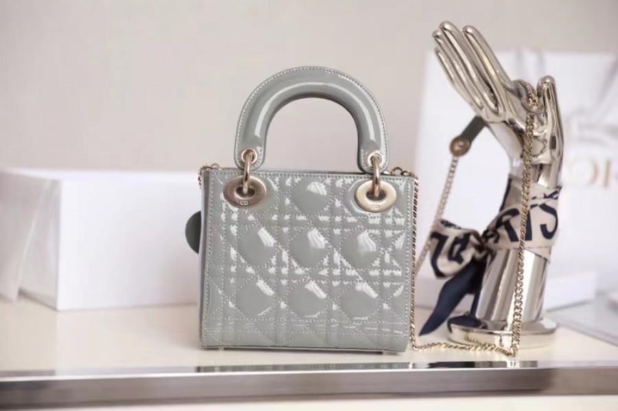 Mini lady dior