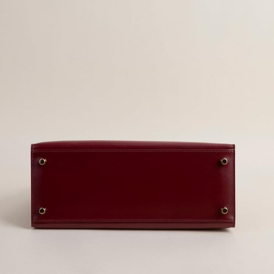 Kelly28 Box 55 Rouge H GHW