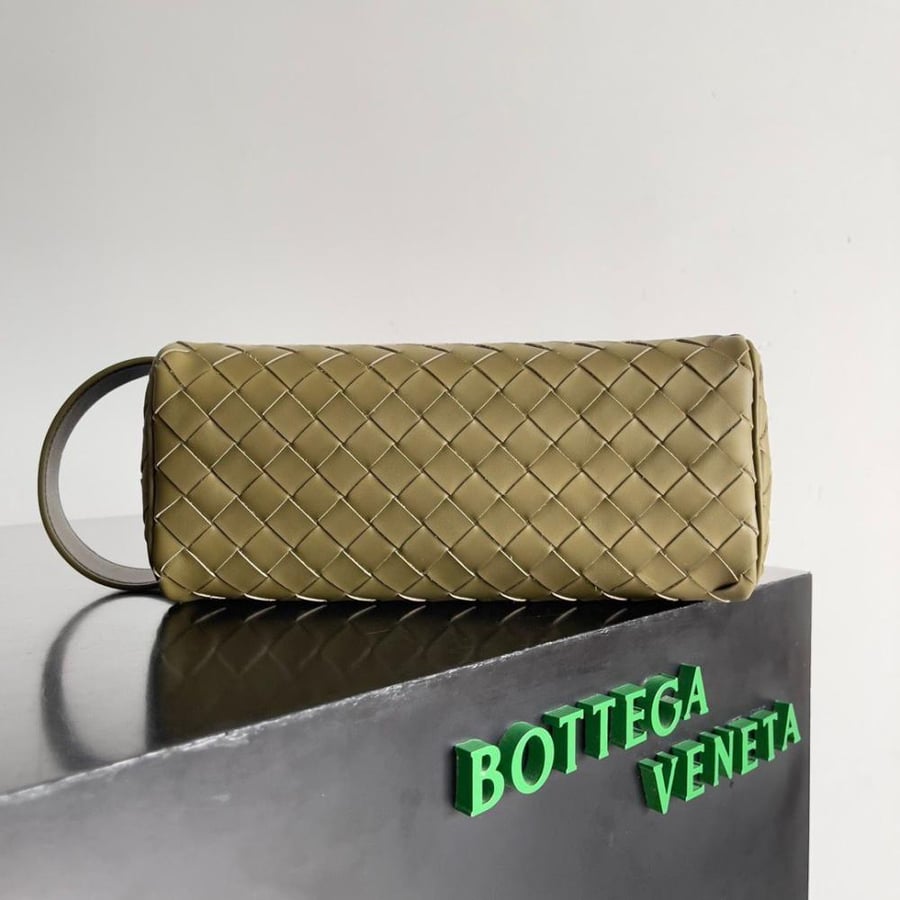 Intrecciato Travel Pouch
