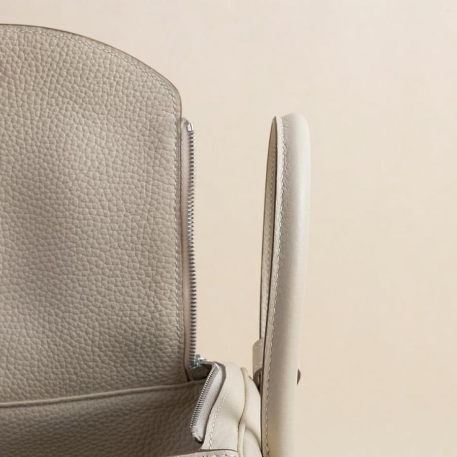 Lindy 26cm Clemence leather CK10 chalk PHW