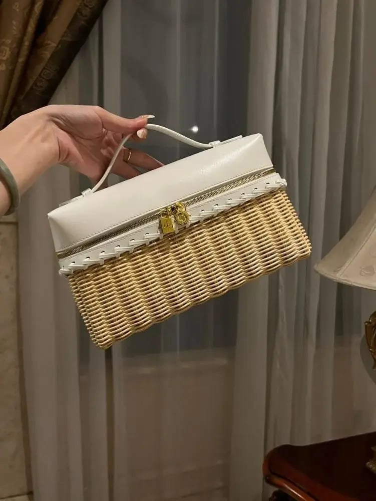 Extra Pocket L27 wicker