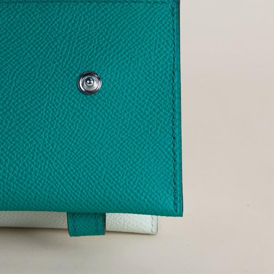Kelly Doll Epsom 0V Gris ciment/ Z6 Malachite PHW