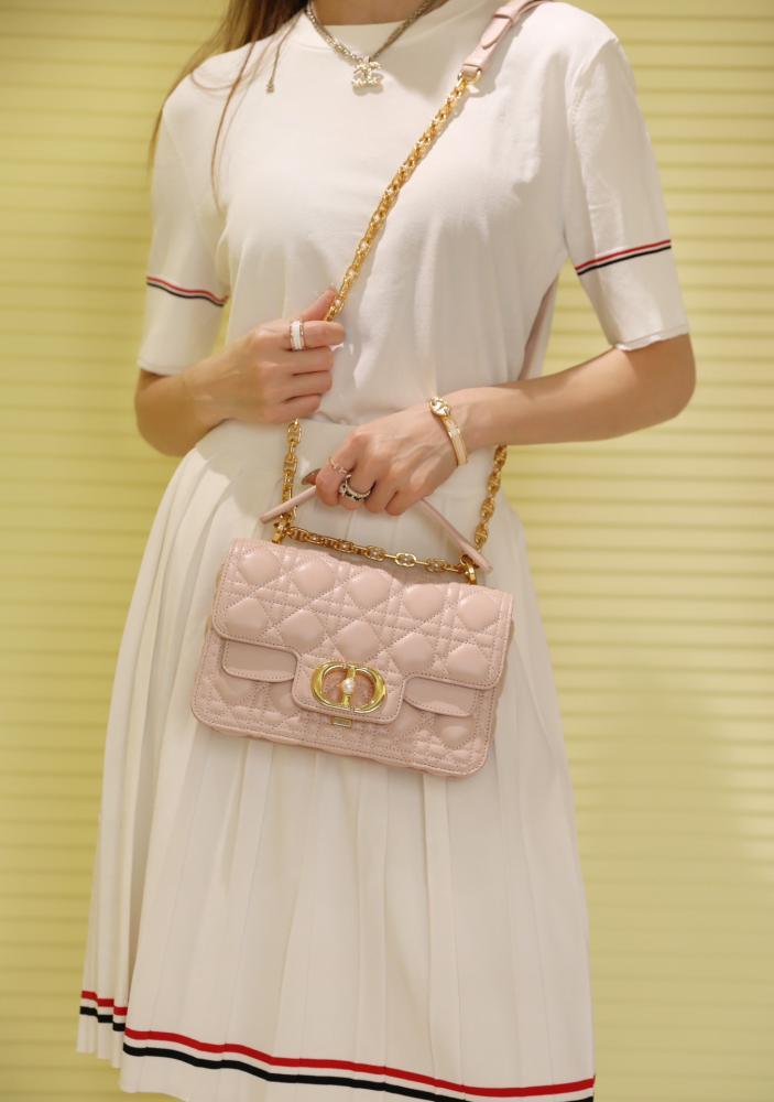 Dior Jolie 22cm