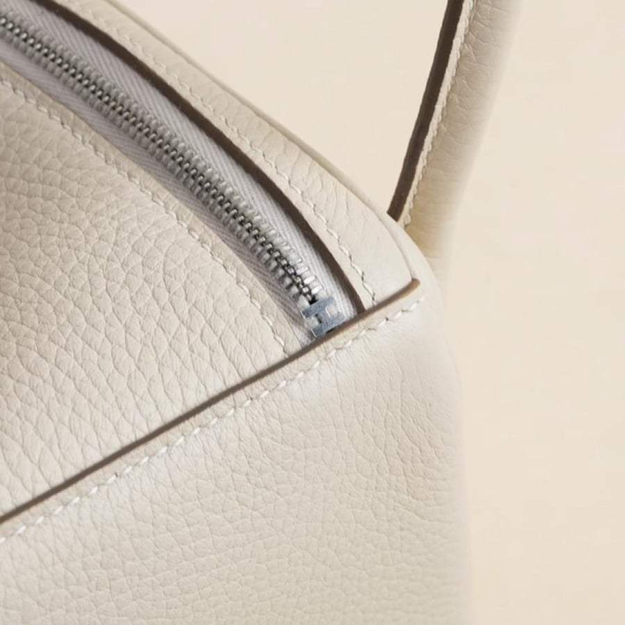 Lindy 26cm Clemence leather CK10 chalk PHW
