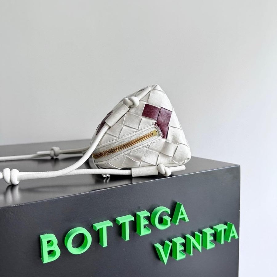 Intrecciato Concert Pouch