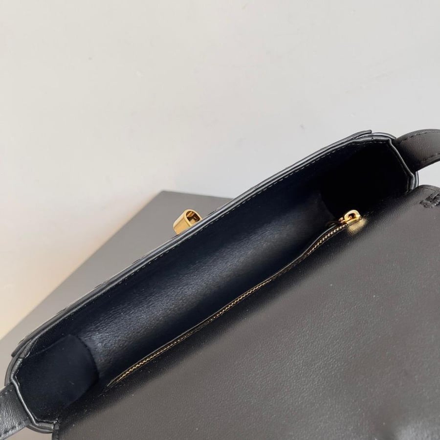 Andiamo Crossbody Bag