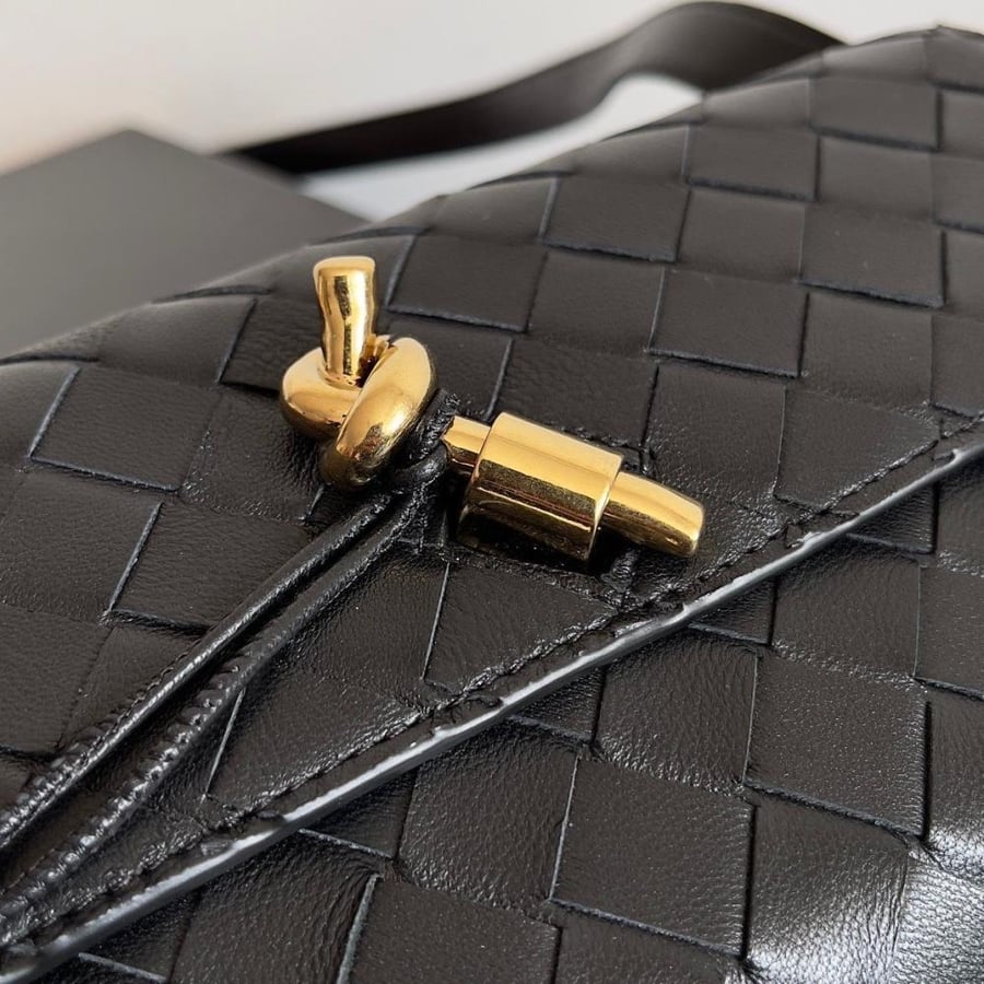 Andiamo Crossbody Bag