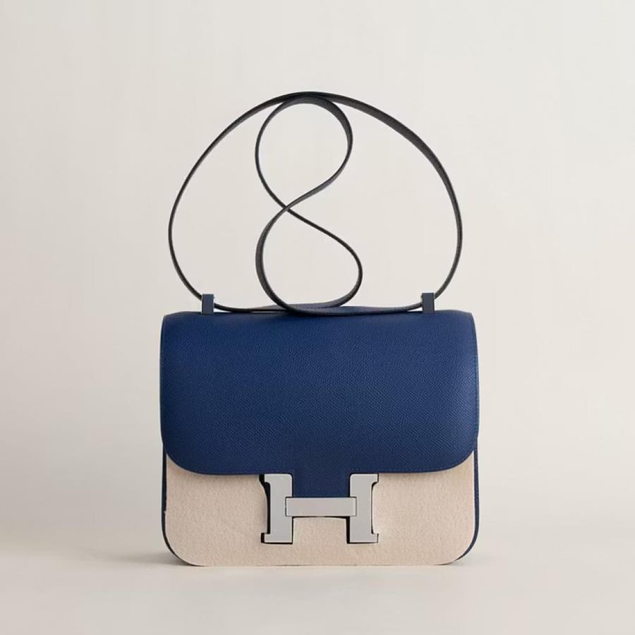 Constance 24CM Epsom 73 Bleu sapphire PHW