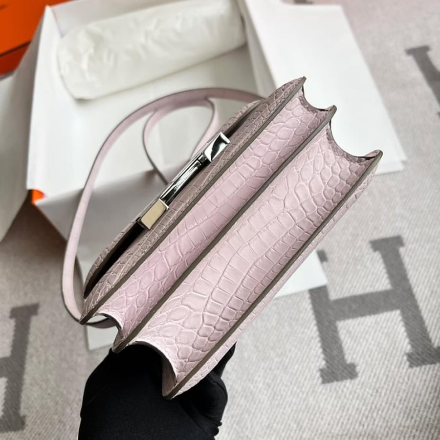 Constance 18CM Matt Aligator 09Mauve pale Silver