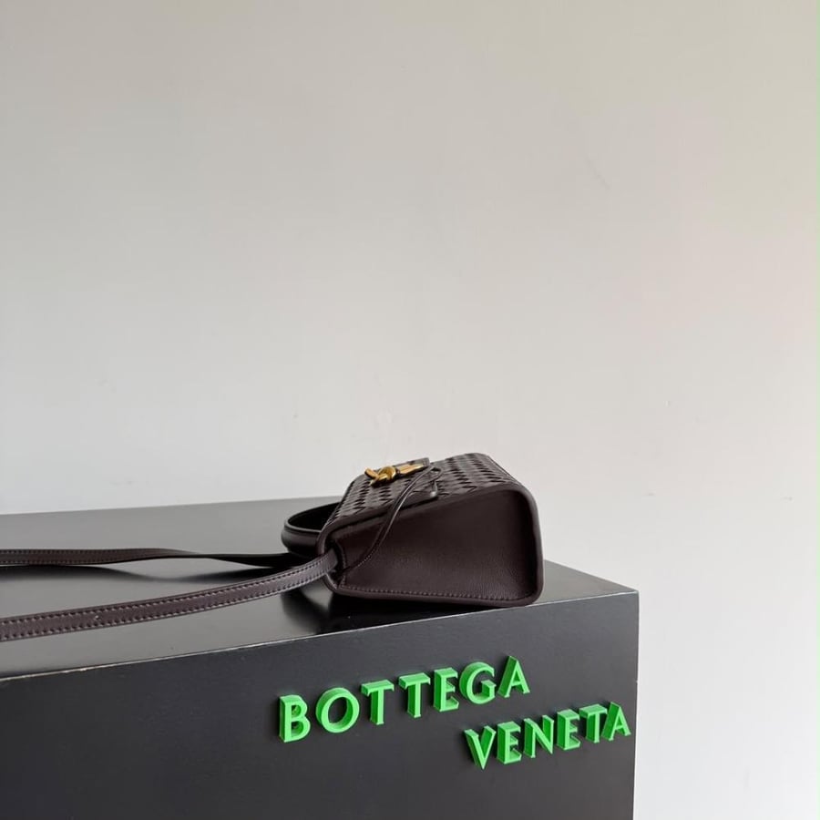 Andiamo Clutch 25