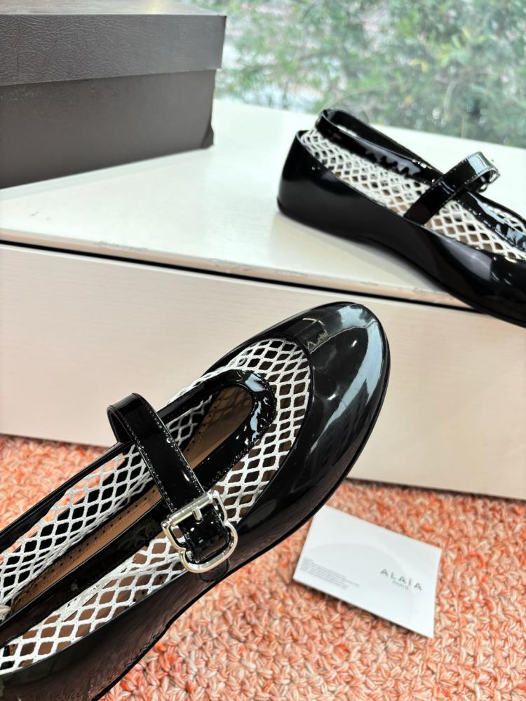 ALAÏA Flat