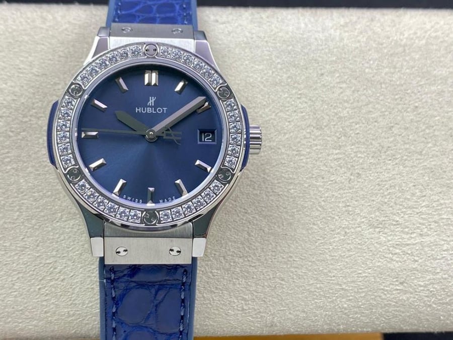 CLASSIC FUSION TITANIUM BLUE, 33mm