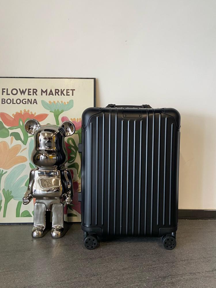 Rimowa Cabin