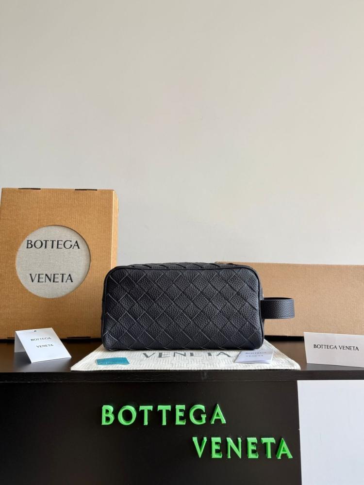 Intrecciato Travel Pouch