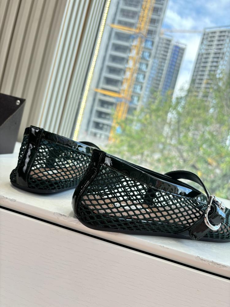 ALAÏA Flat