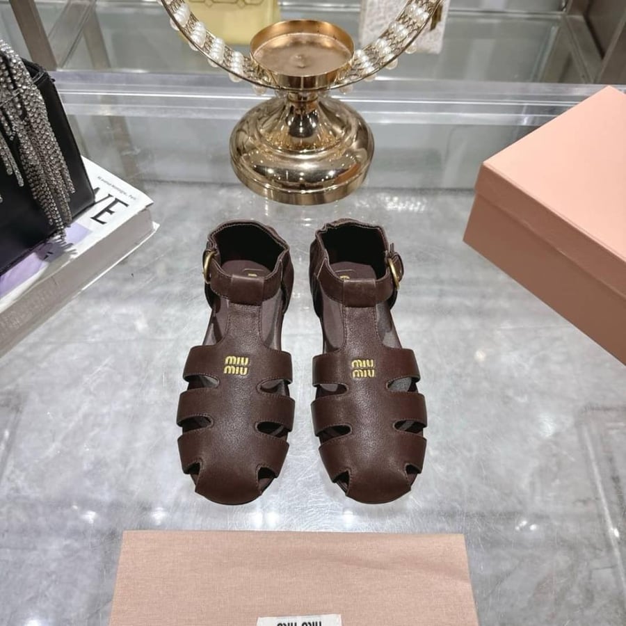 miumiu flat