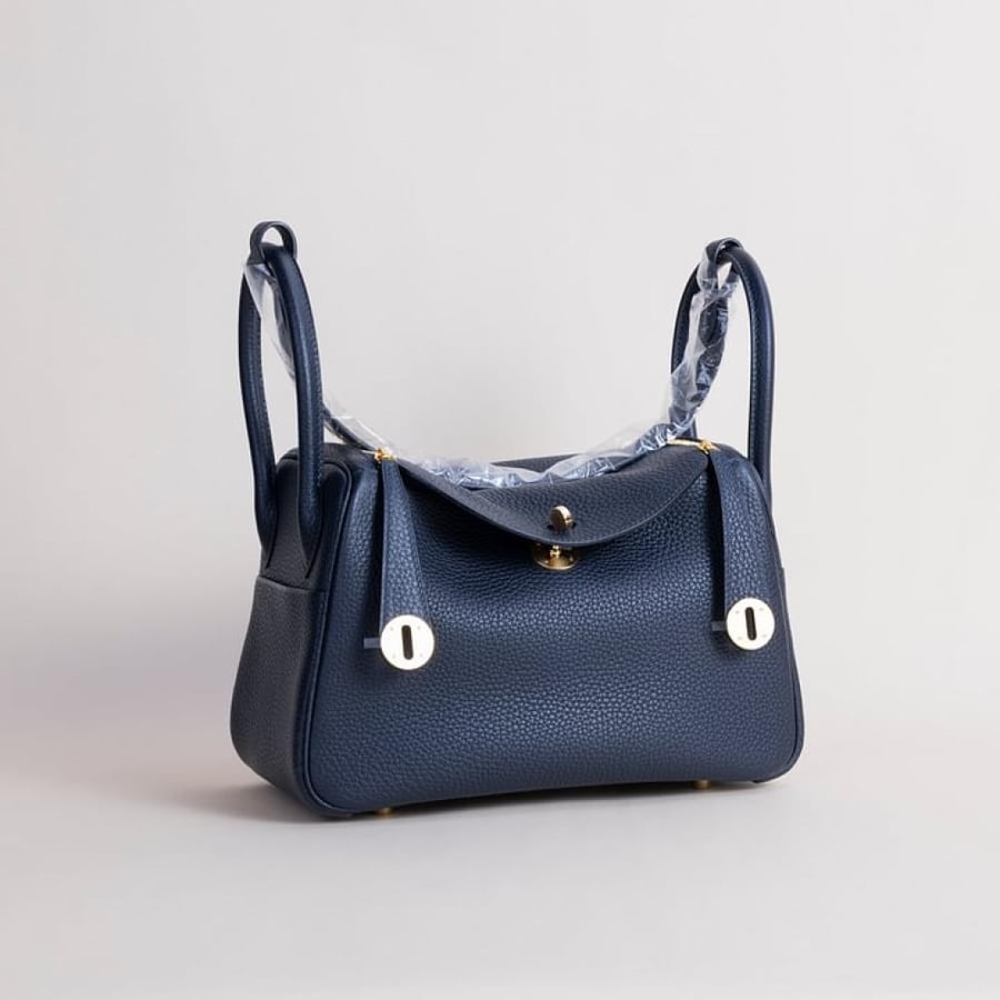 Lindy 26cm Clemence leather 2Z Blue nuit