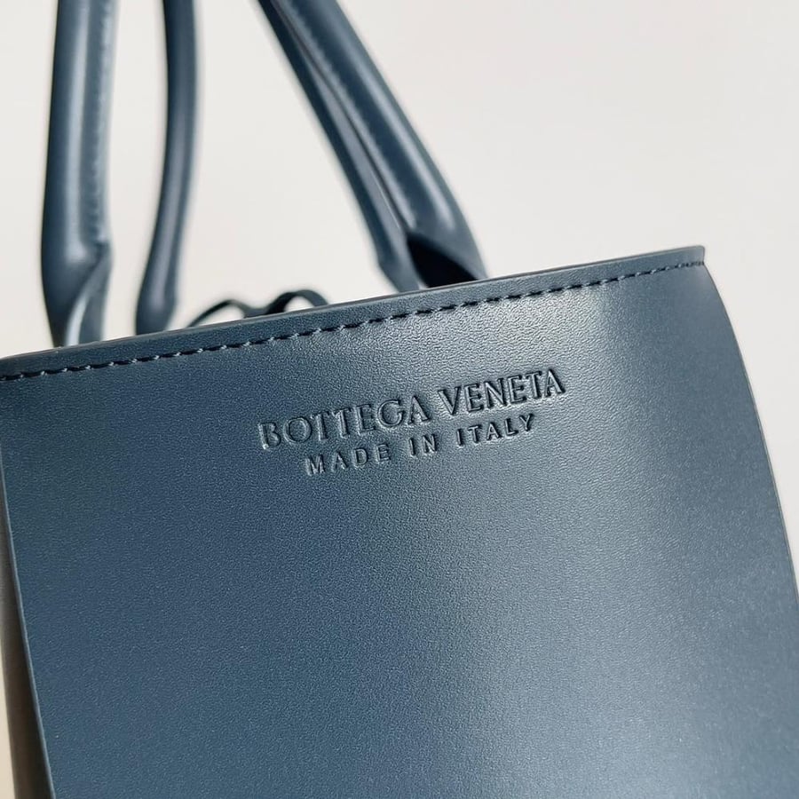 Medium Arco Tote