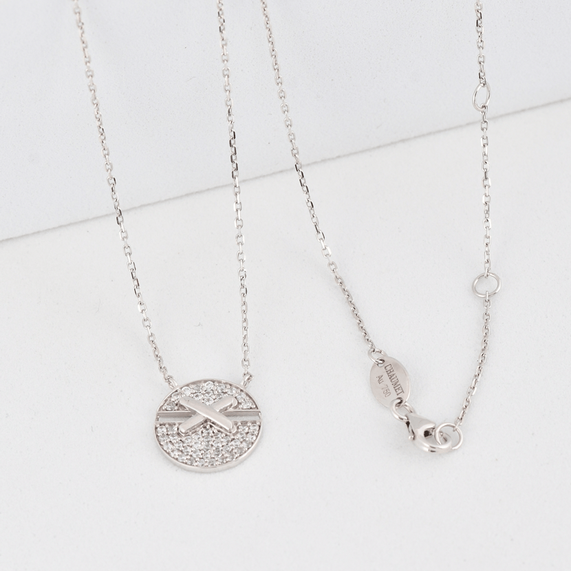 تعليقة ذهب عيار 18 شومية | CHAUMET