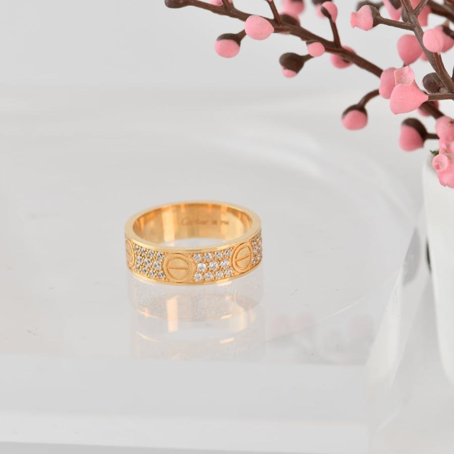 دبله ذهب مرصعة بالزركون كارتير | CARTIER عيار 18