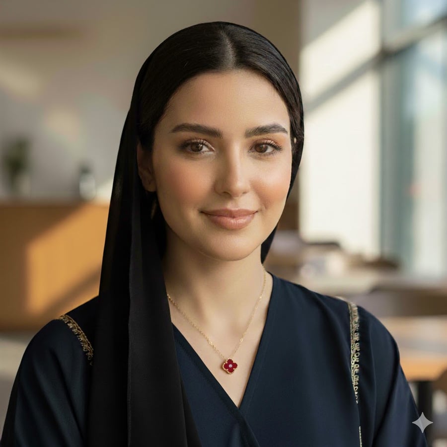 تعليقة ذهب عيار 18 فان كليف | Van Cleef