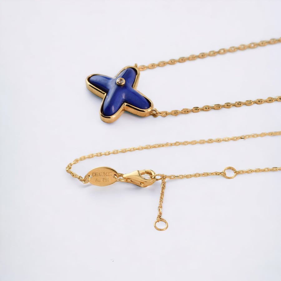 تعليقة ذهب عيار 18 شومية | CHAUMET