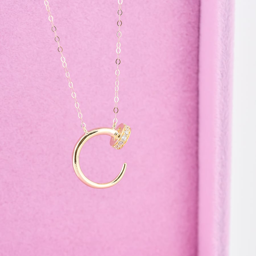 تعليقة ذهب عيار 18 كارتير | CARTIER