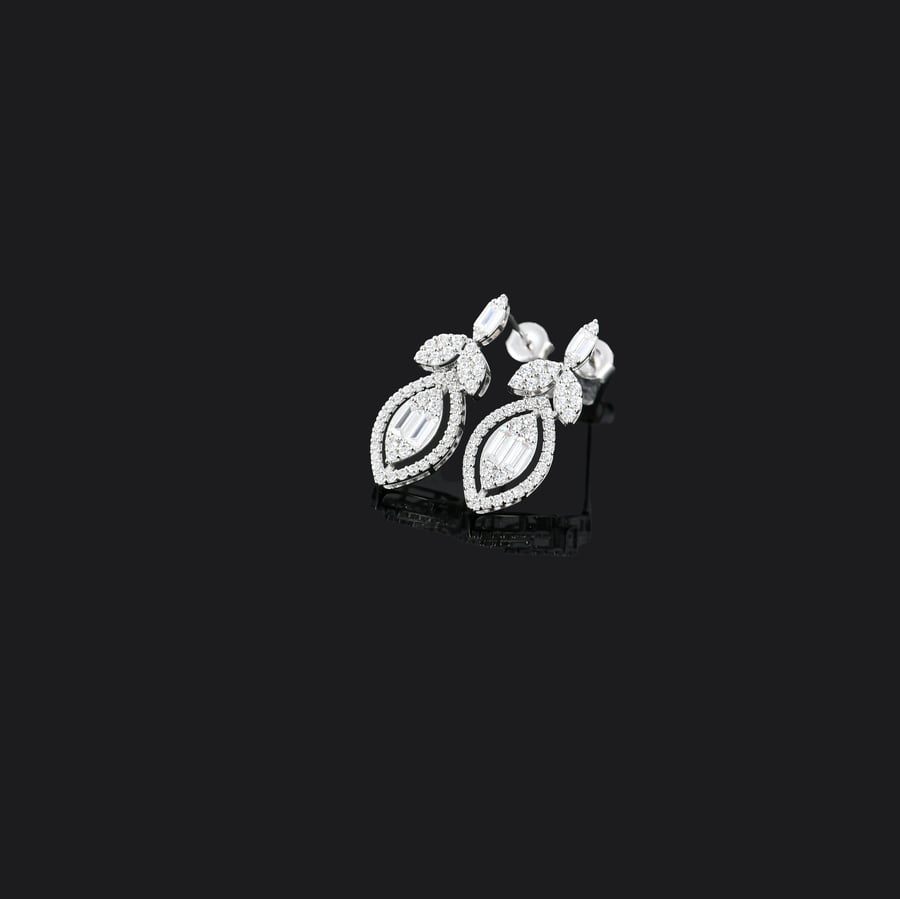 طقم ابيض