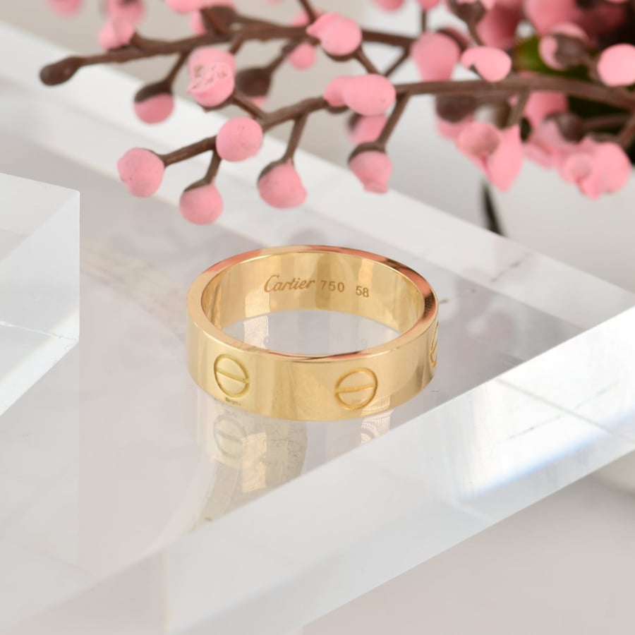 دبله ذهب بتصميم مسامير كارتير | CARTIER عيار 18