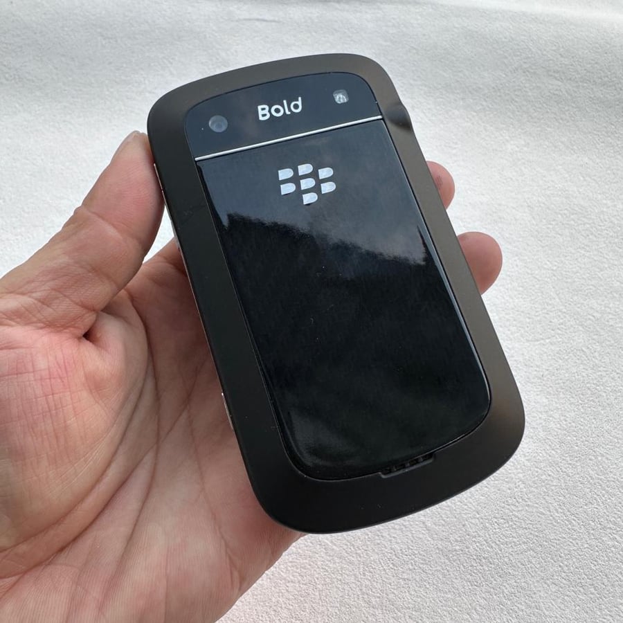 BlackBerry Bold 9900