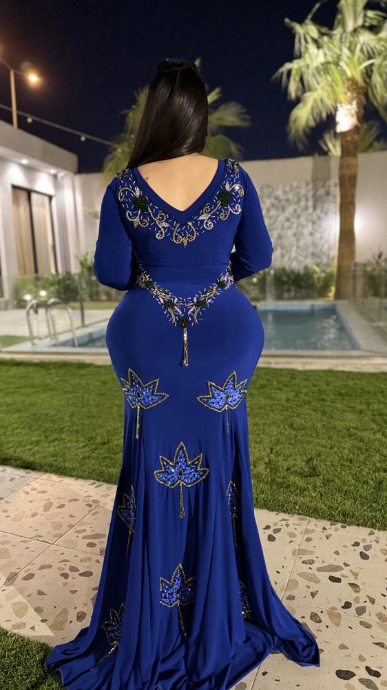 شك ازرق فخم