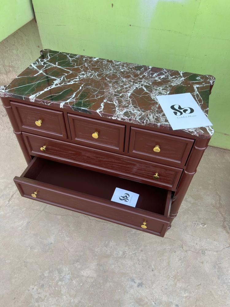 طاولة ليفانتو برغندي