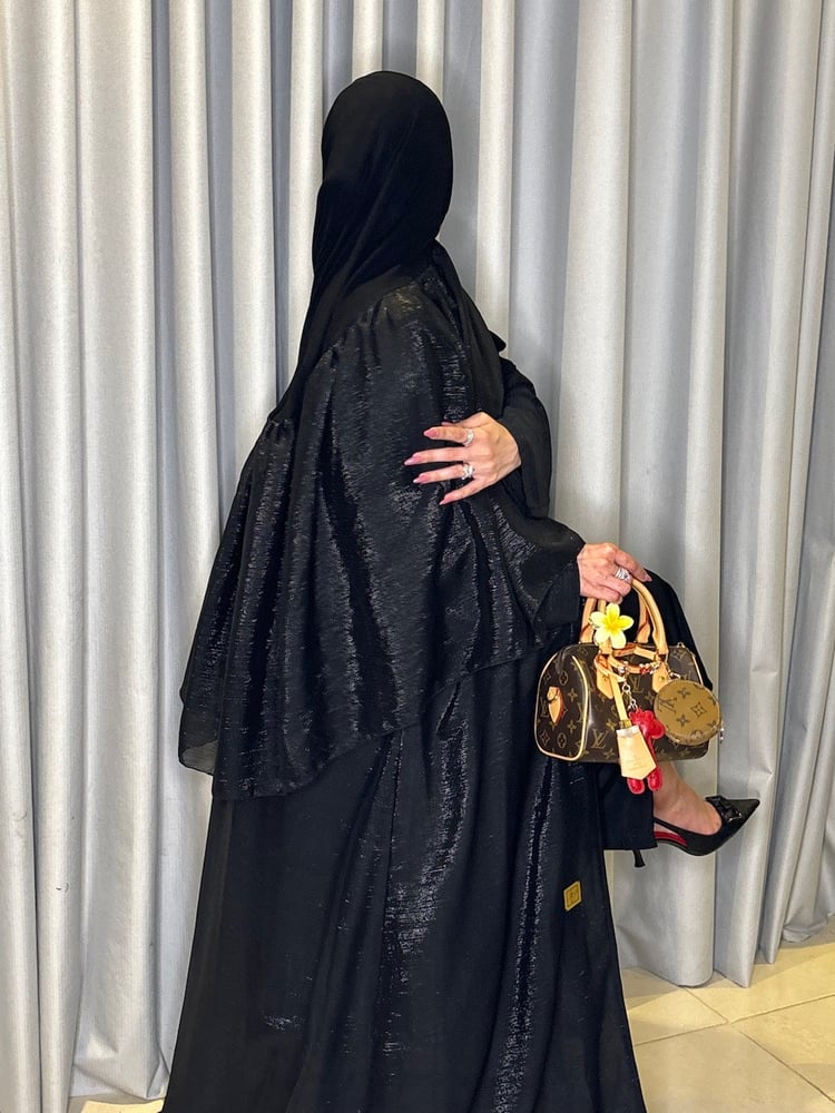 عبايه سودا