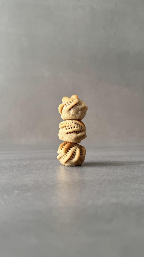 Mini Maamoul bites with millet and dates, small size