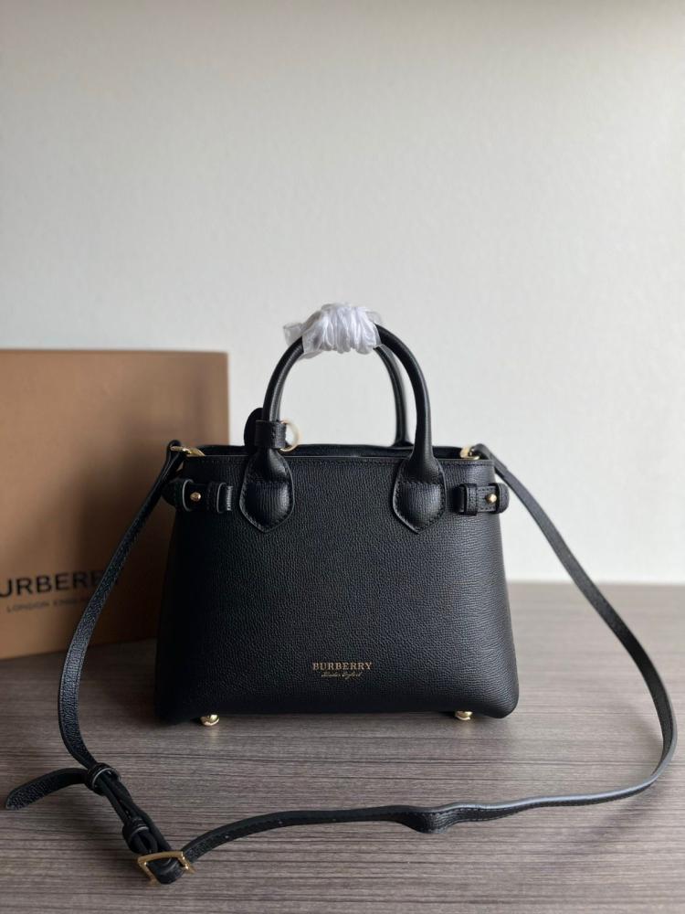 حقيبة Burberry